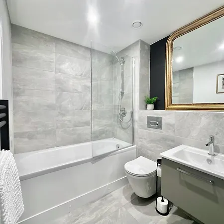 Apartament 38 With Minster Views, Parking And Gym