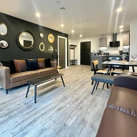 38 With Minster Views, Parking And Gym Апартаменты
