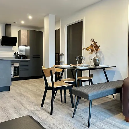 38 With Minster Views, Parking And Gym * يورك